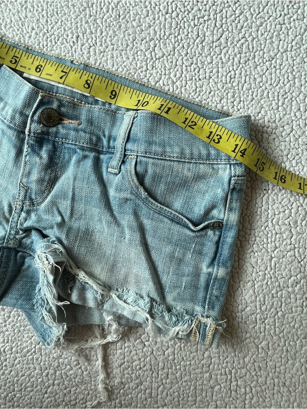 Y2K ABERCROMBIE & FITCH MICRO DENIM MINI SHORTS LOW RISE 0 / 25 - Picture 7 of 8